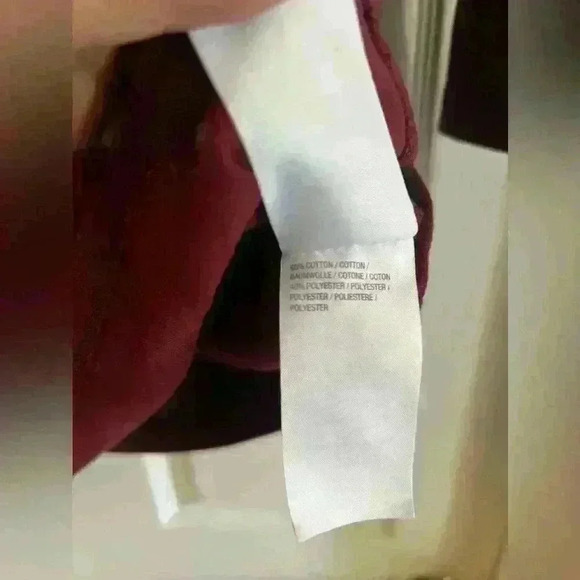 Quacker Factory Blouse XXS Burgundy Rhinestone Neckline Casual 100% Cotton - Picture 3 of 10